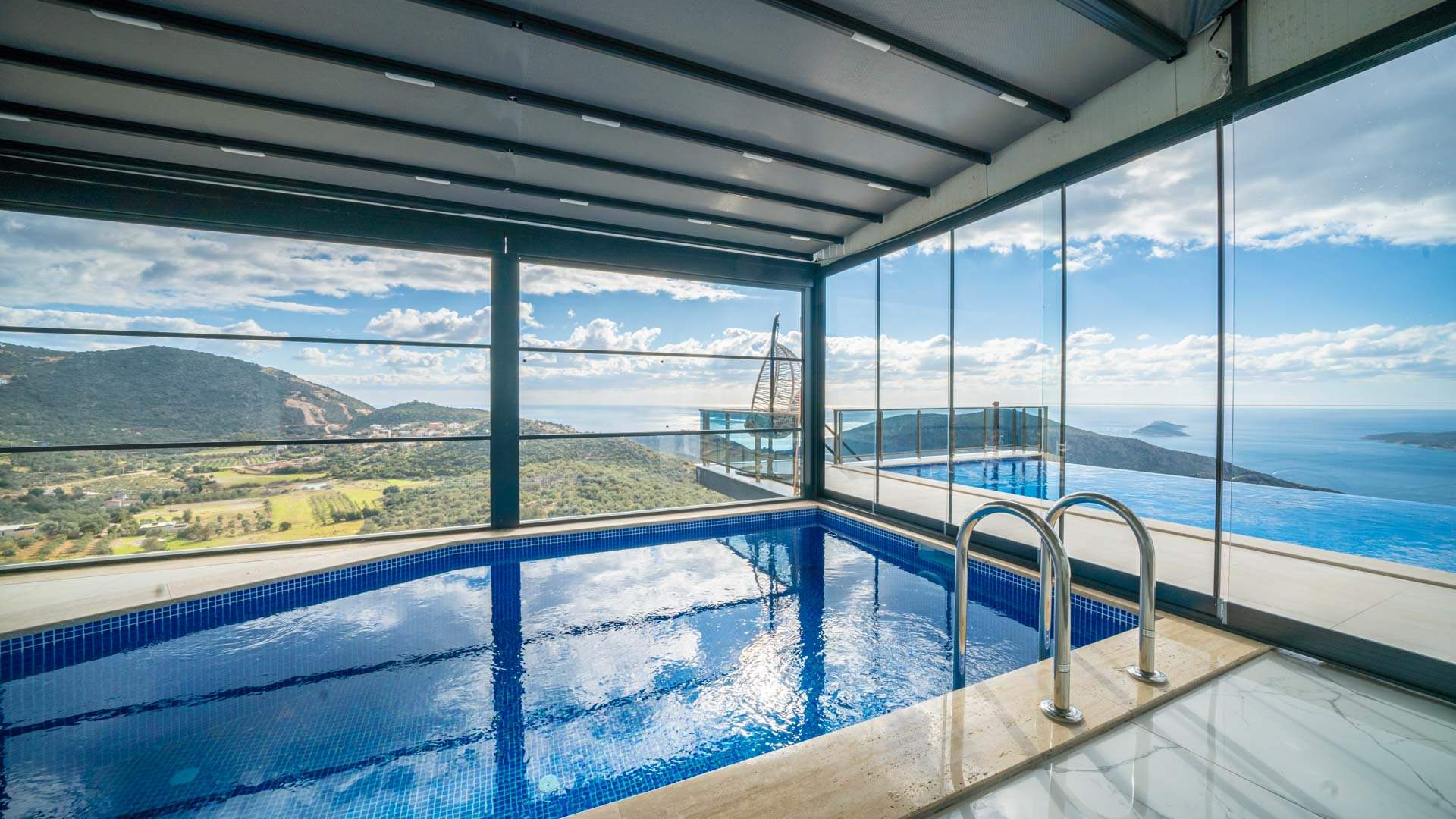 •Villa Spring 1•