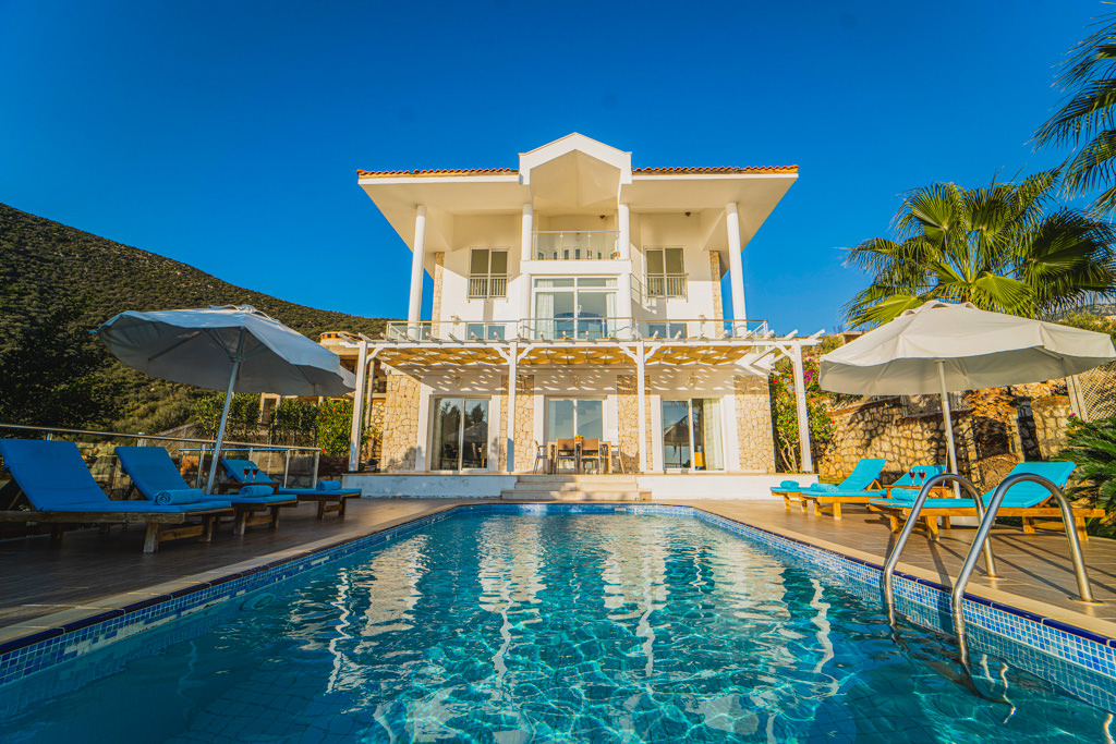 🏡 Villa Elena Beyaz